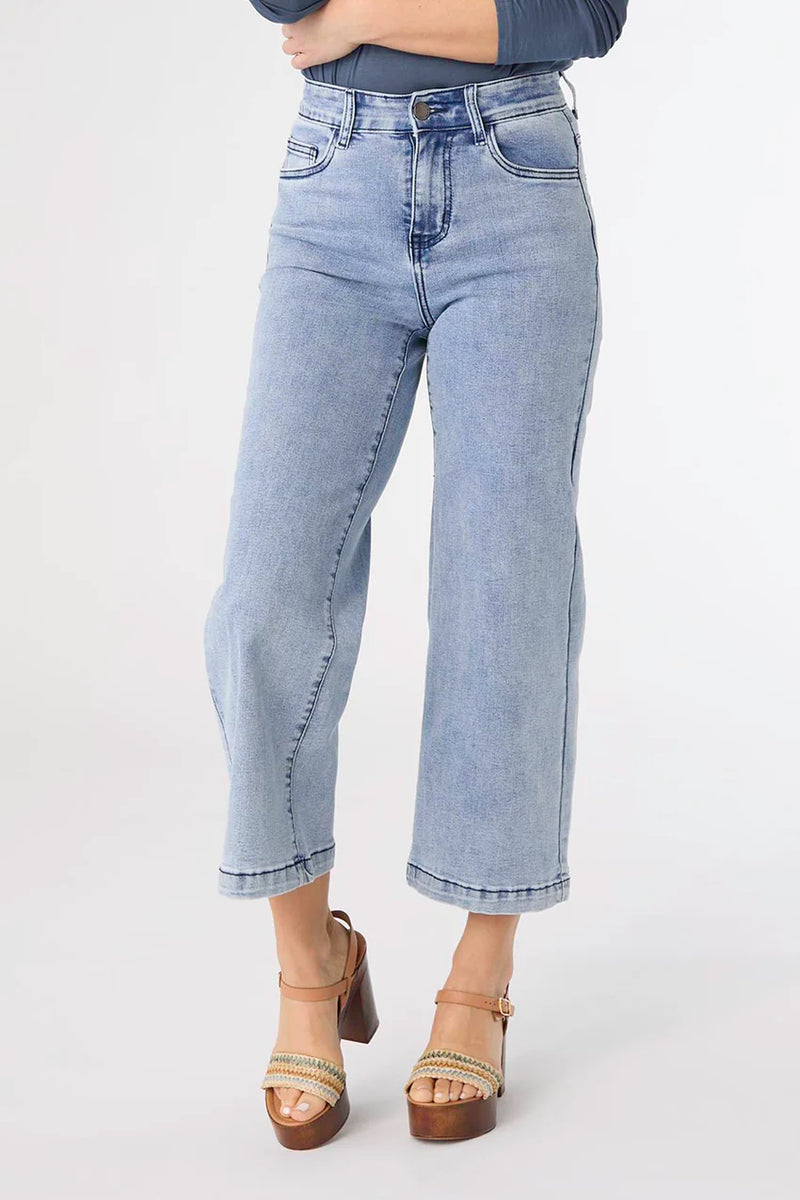 Wide Leg Crop Light